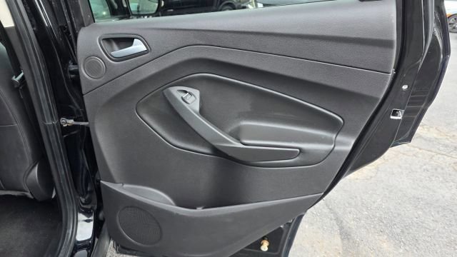 Used 2016 Ford Escape Titanium image 37