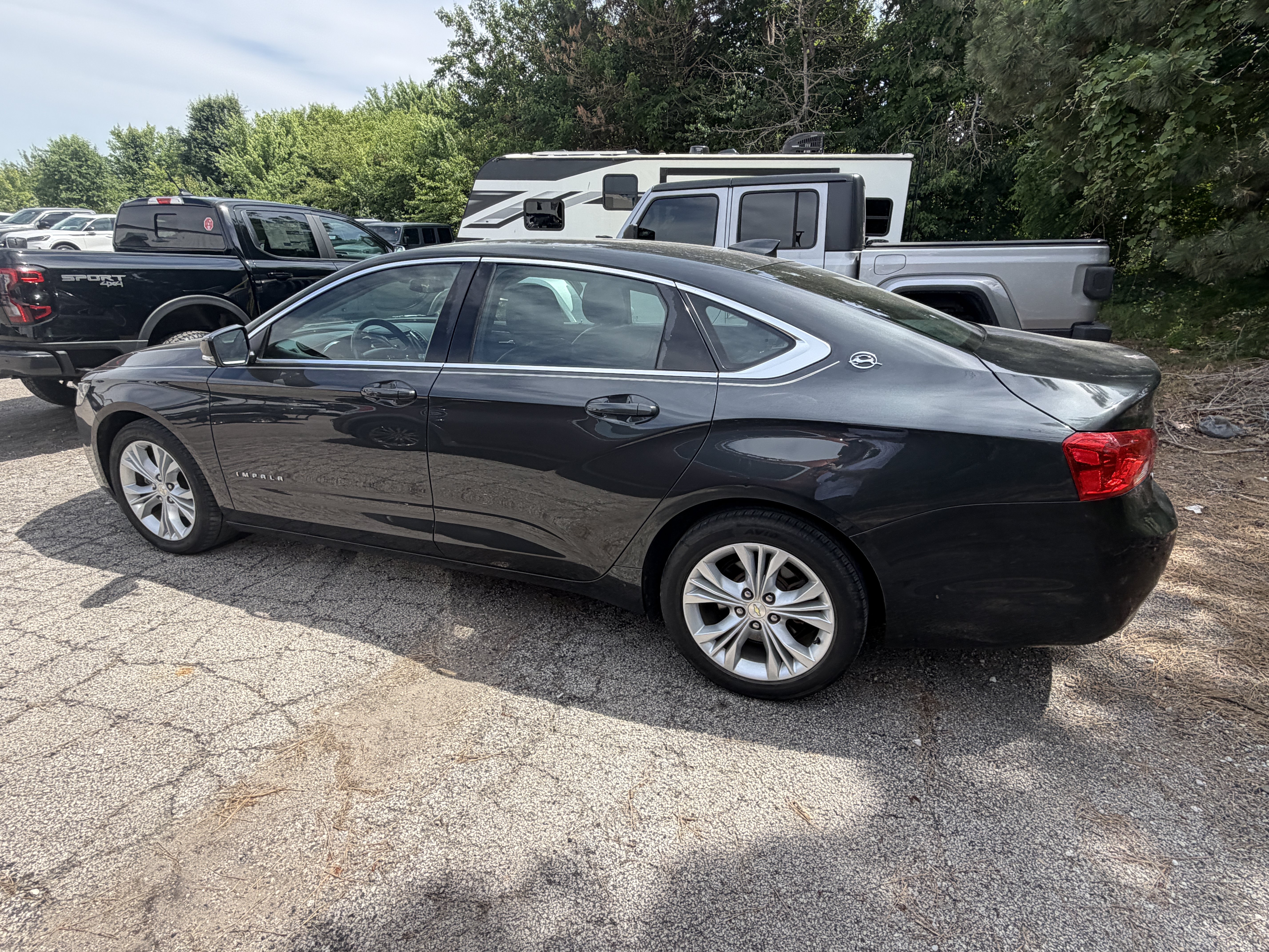 Used 2015 Chevrolet Impala LT FWD image 9