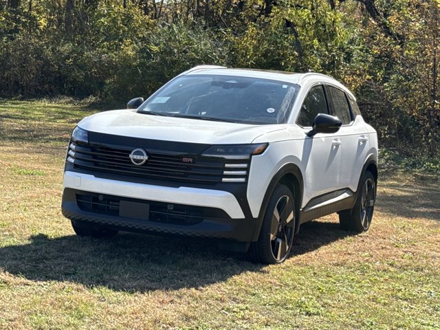 New 2026 Nissan Kicks SR w/ SR Premium Package image 11