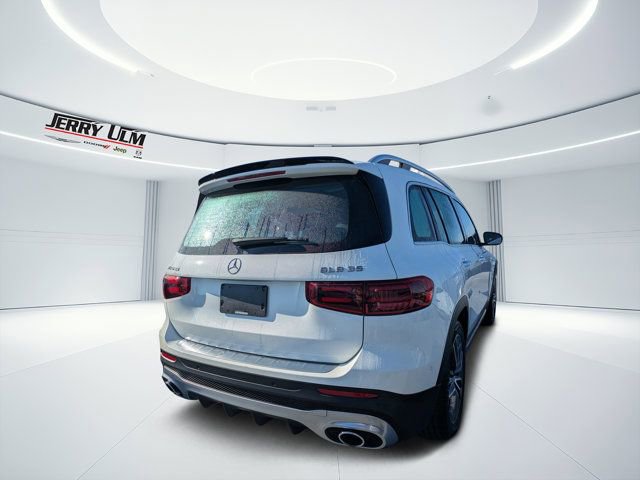 Used 2025 Mercedes-Benz GLB 35 AMG 4MATIC image 3