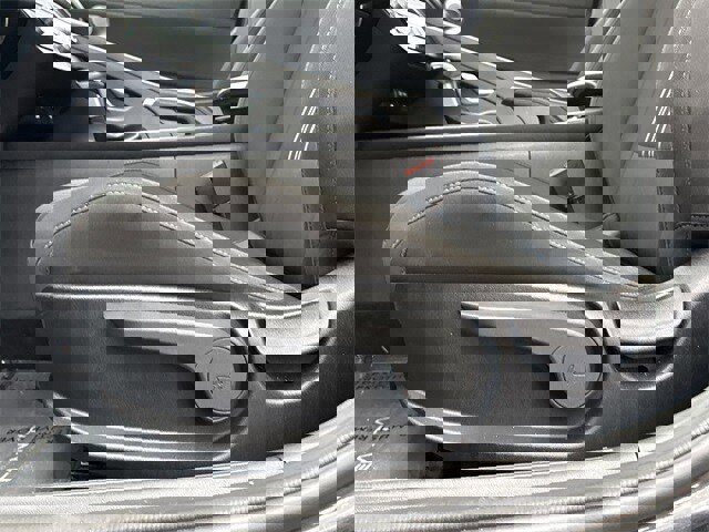 Used 2024 Hyundai Elantra SEL image 28