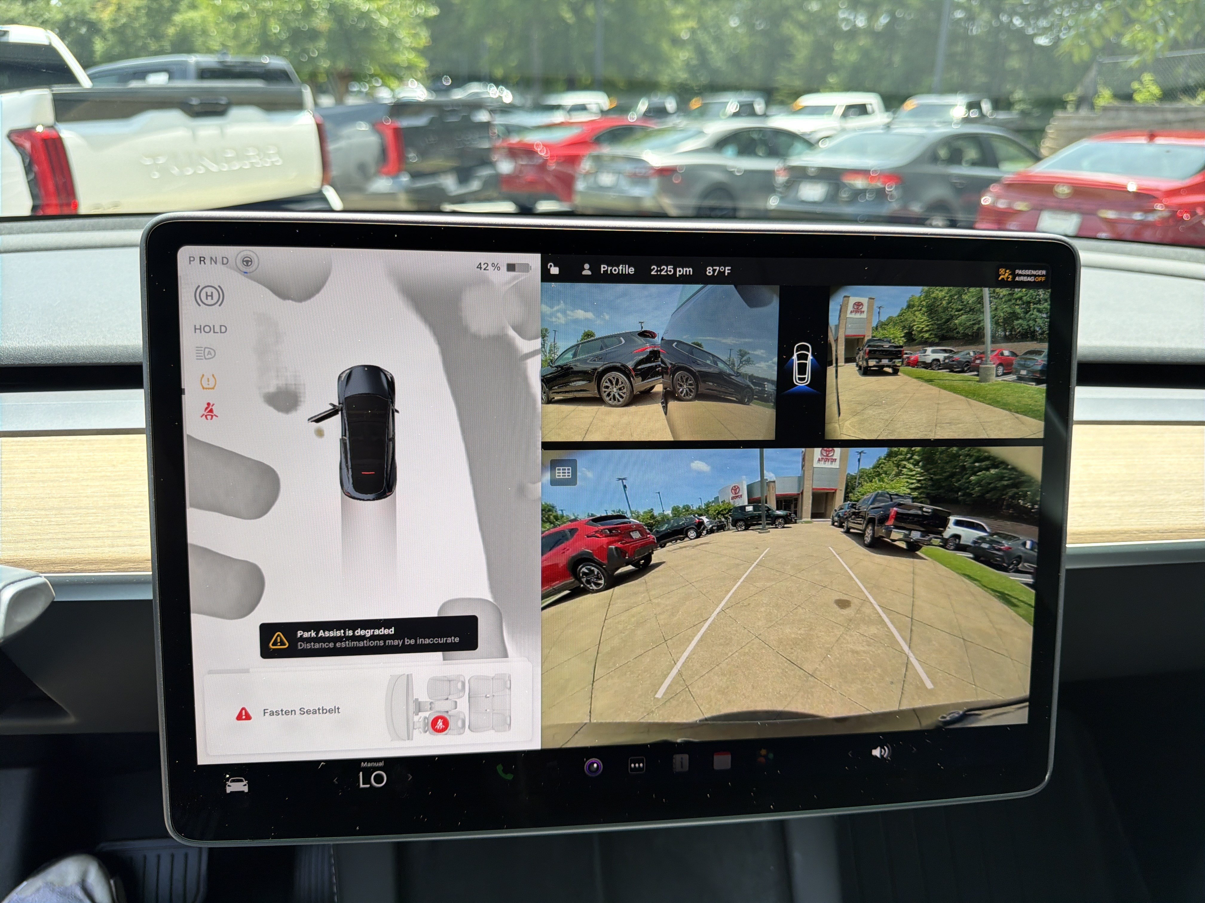 Used 2025 Tesla Model Y Long Range RWD image 28