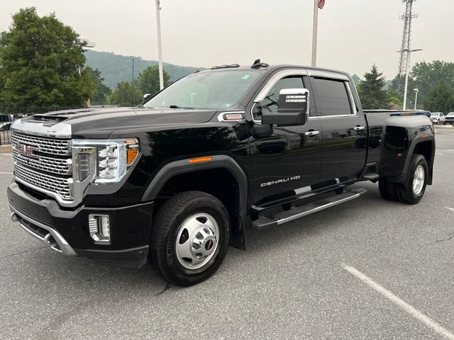 Used 2021 GMC Sierra 3500 Denali w/ Denali Ultimate Package AWD/4WD image 3