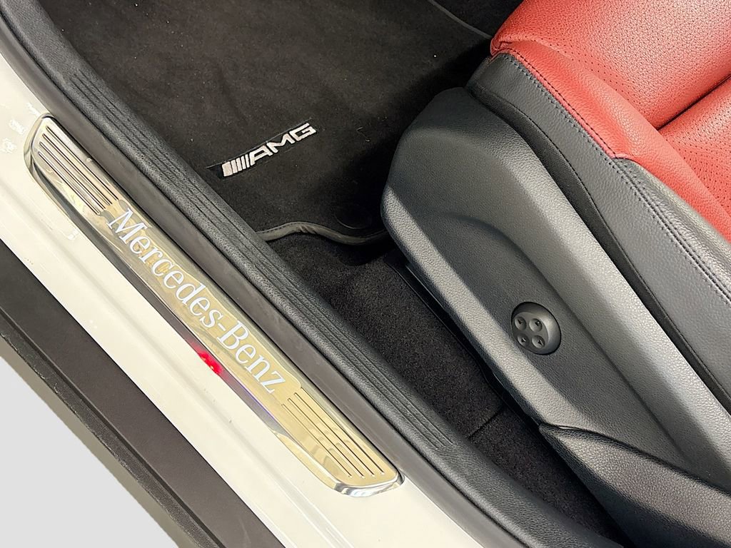 Used 2023 Mercedes-Benz GLC 300 4MATIC Coupe image 20