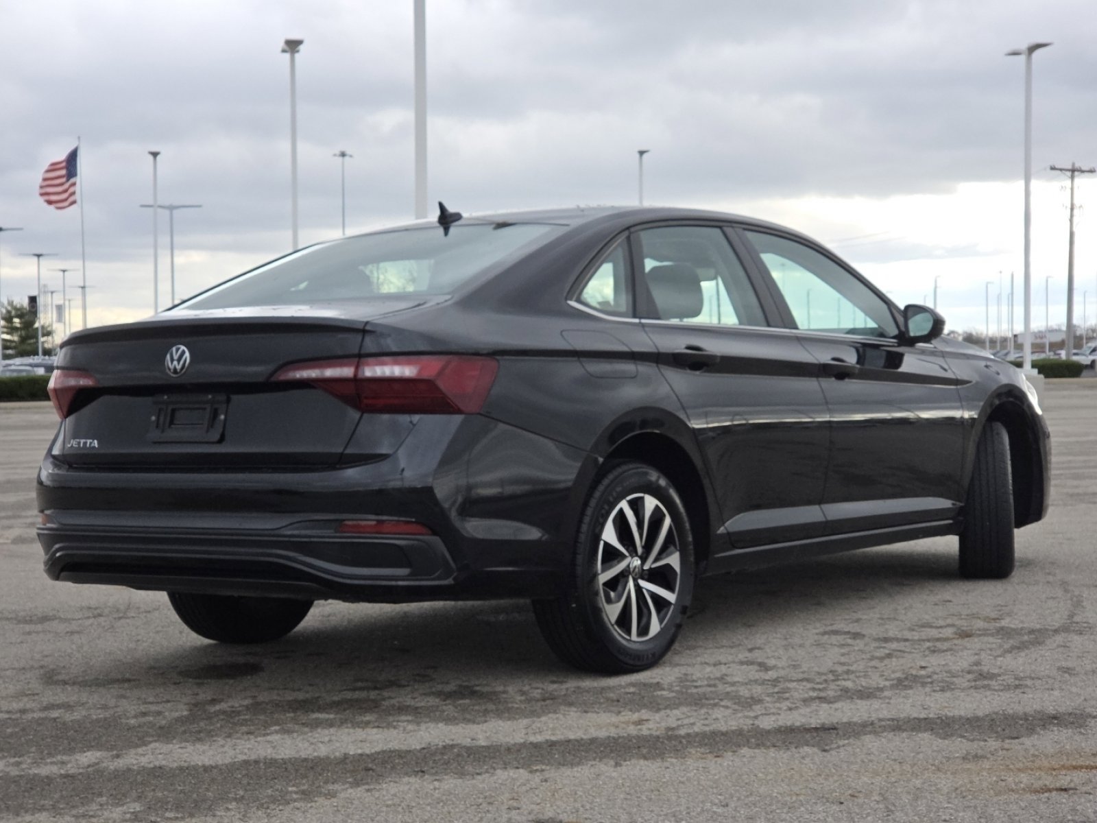 Used 2024 Volkswagen Jetta S image 17