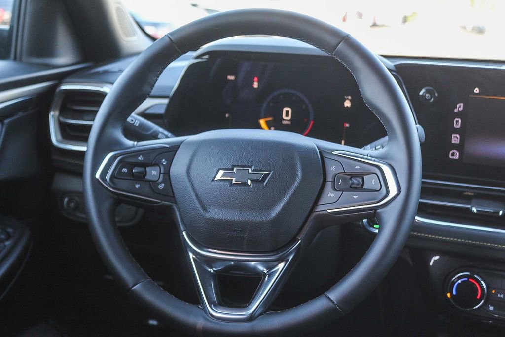 Used 2025 Chevrolet TrailBlazer ACTIV w/ Driver Confidence Package image 15