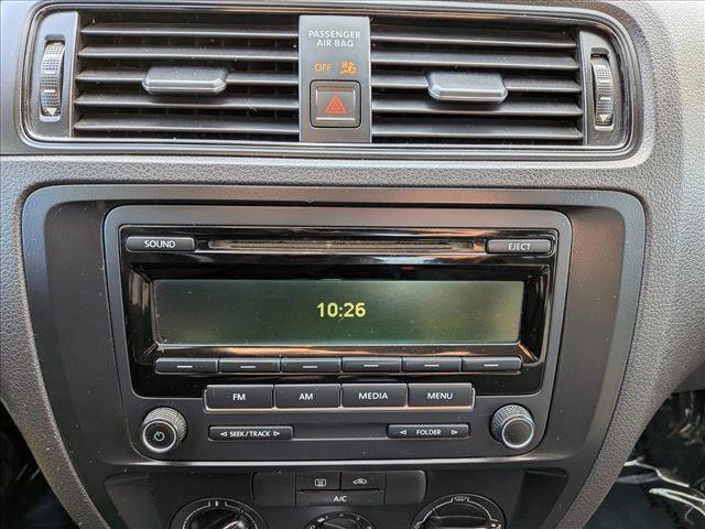 Used 2015 Volkswagen Jetta S image 13