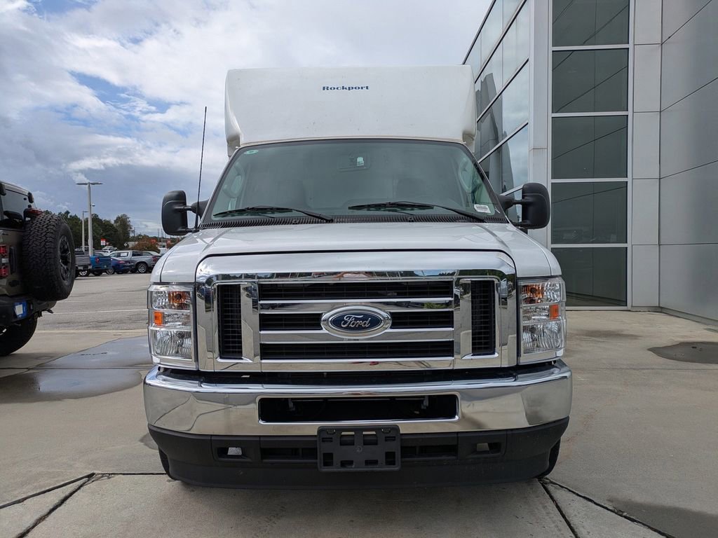 New 2025 Ford E-350 and Econoline 350 Super Duty w/ Power Equipment Group image 7