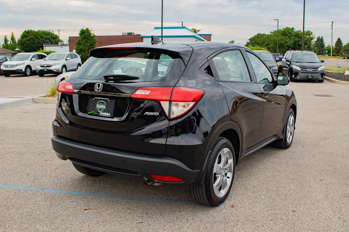 Used 2022 Honda HR-V LX image 9