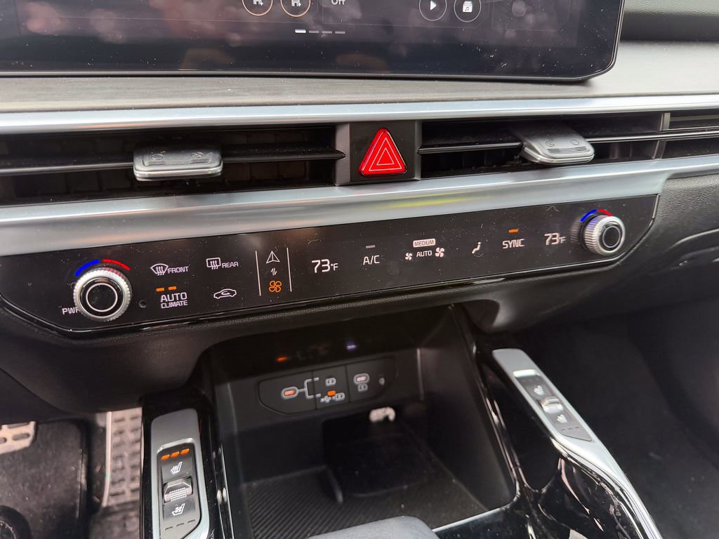 Used 2024 Kia Sorento SX Prestige image 23