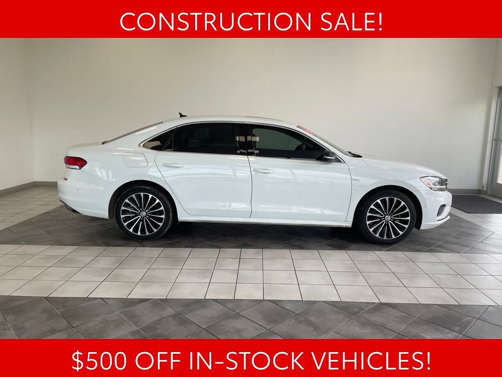 Used 2022 Volkswagen Passat 2.0T FWD image 5
