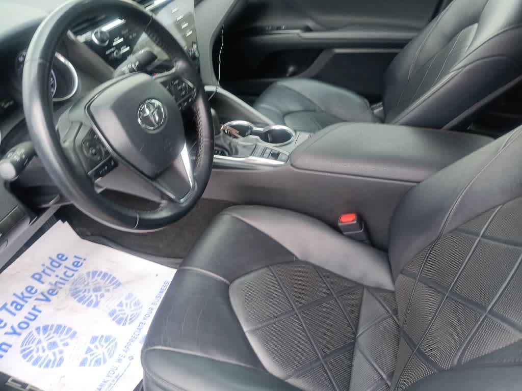Used 2019 Toyota Camry XLE w/ Driver Assist Package FWD image 18