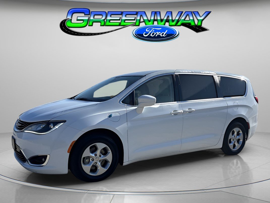Used 2017 Chrysler Pacifica Touring Plus