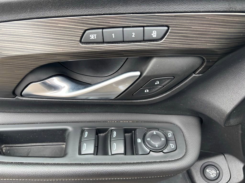 Used 2022 GMC Terrain SLT w/ Elevation Edition image 30