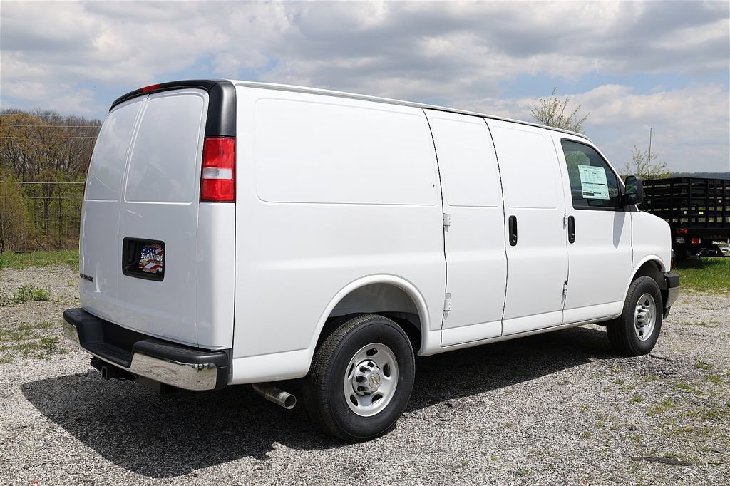 New 2026 Chevrolet Express 2500 w/ Driver Convenience Package RWD image 14