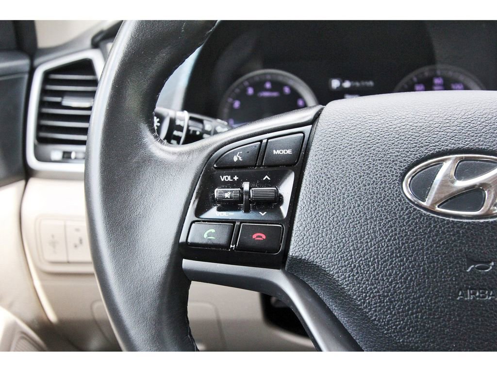 Used 2016 Hyundai Tucson Limited w/ Option Group 03 FWD image 15