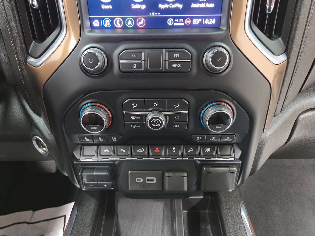 Used 2021 Chevrolet Silverado 1500 High Country w/ Technology Package AWD/4WD image 16