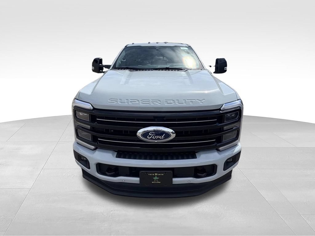 Used 2026 Ford F250 Platinum AWD/4WD image 4