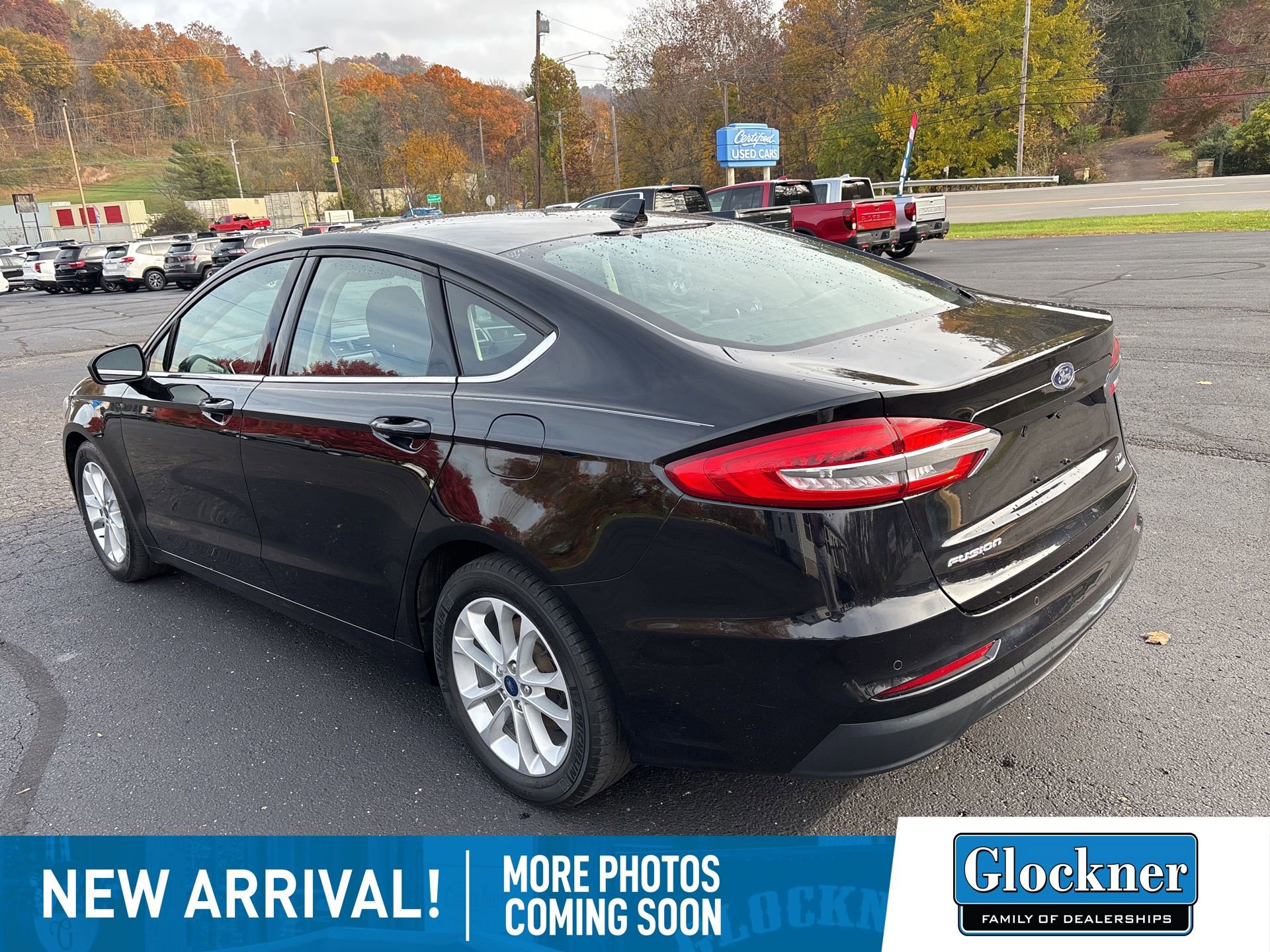 Used 2020 Ford Fusion SE image 5