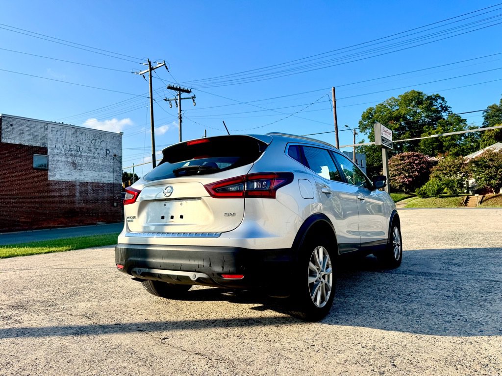 Used 2020 Nissan Rogue Sport SV w/ All-Weather Package FWD image 5