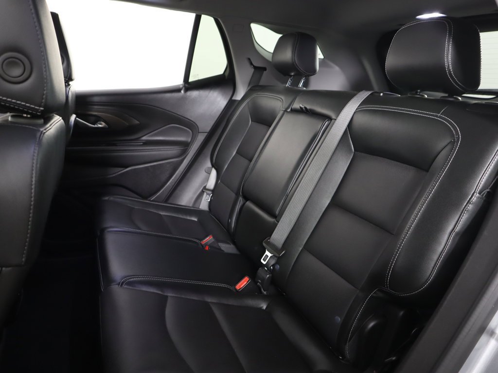Used 2024 GMC Terrain SLT AWD/4WD image 32