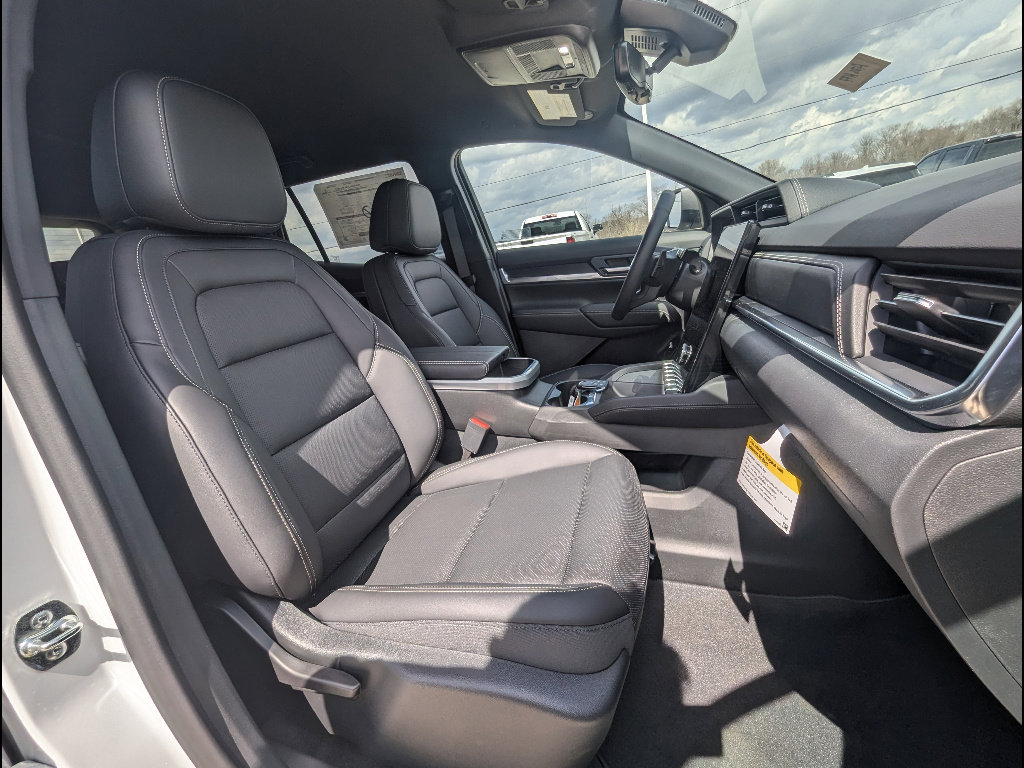 New 2026 GMC Terrain Elevation w/ Elevation Premium Package image 13