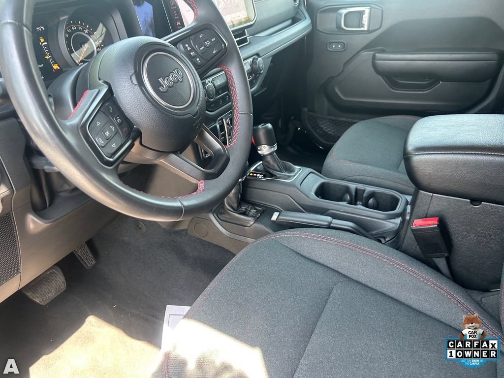 Used 2024 Jeep Wrangler Unlimited Rubicon AWD/4WD image 20