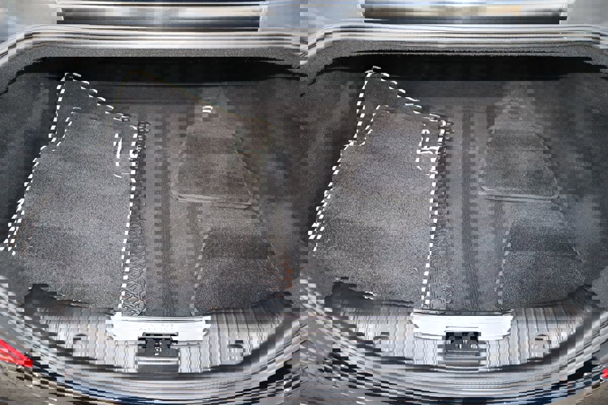 Used 2014 Jaguar XJ L Portfolio image 66