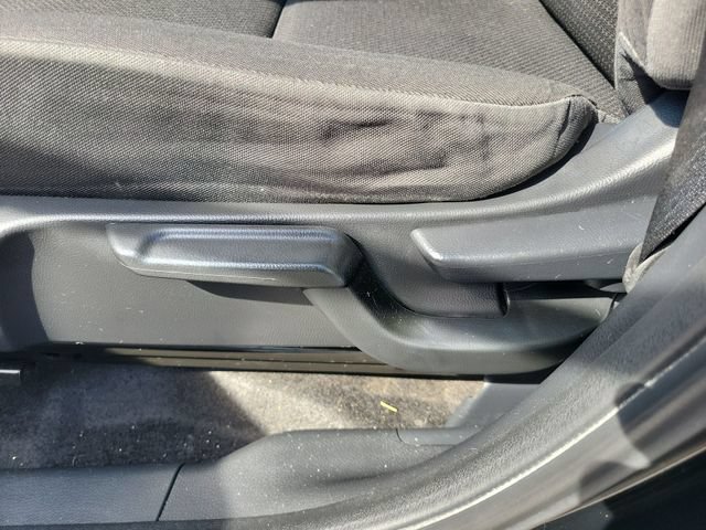 Used 2022 Honda HR-V LX image 36