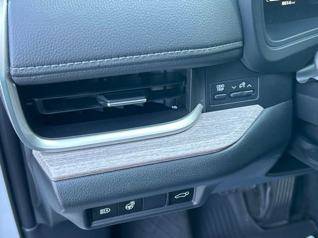 Certified 2025 Toyota Grand Highlander AWD image 17