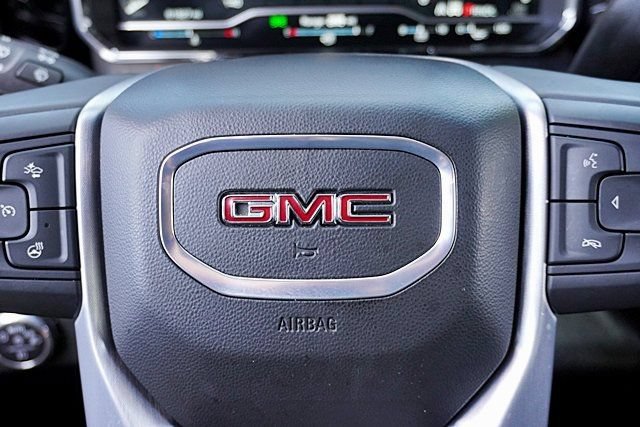 Used 2025 GMC Sierra 1500 SLT AWD/4WD image 50