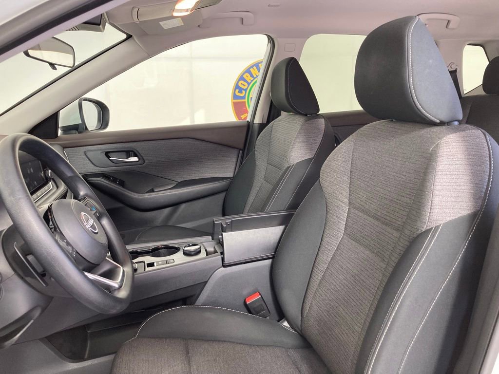 Used 2023 Nissan Rogue SV image 12