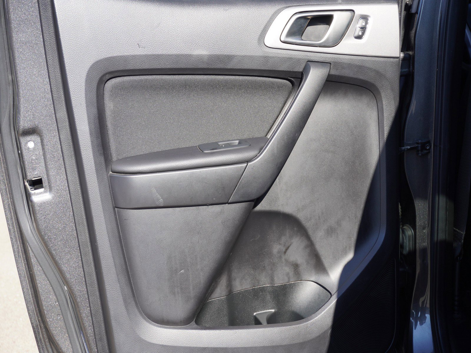 Used 2020 Ford Ranger XLT w/ Equipment Group 301A Mid image 13