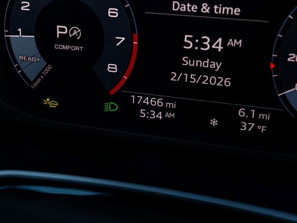 Used 2025 Audi Q3 2.0T Premium image 18