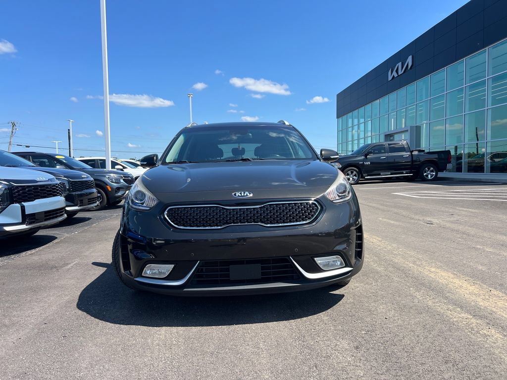 Used 2017 Kia Niro Touring w/ Advanced Technology Package FWD image 8