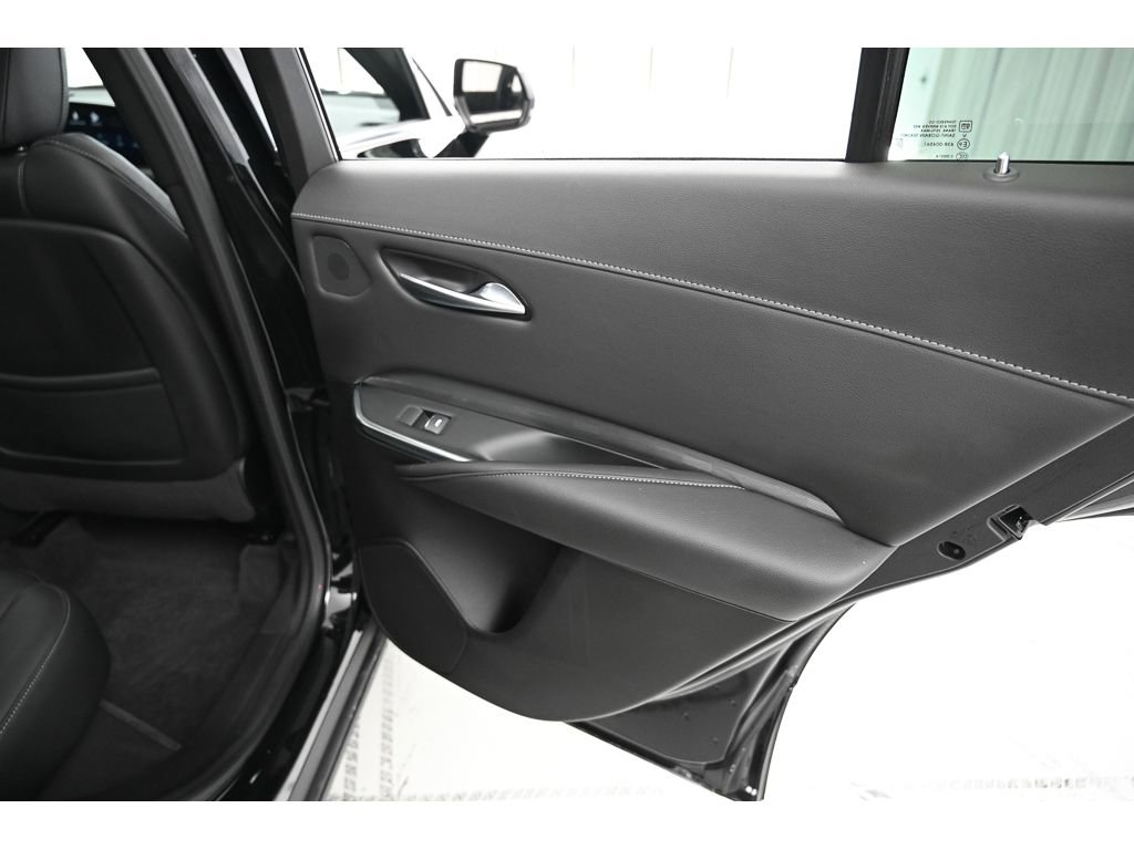 Used 2024 Cadillac XT4 Premium Luxury image 18