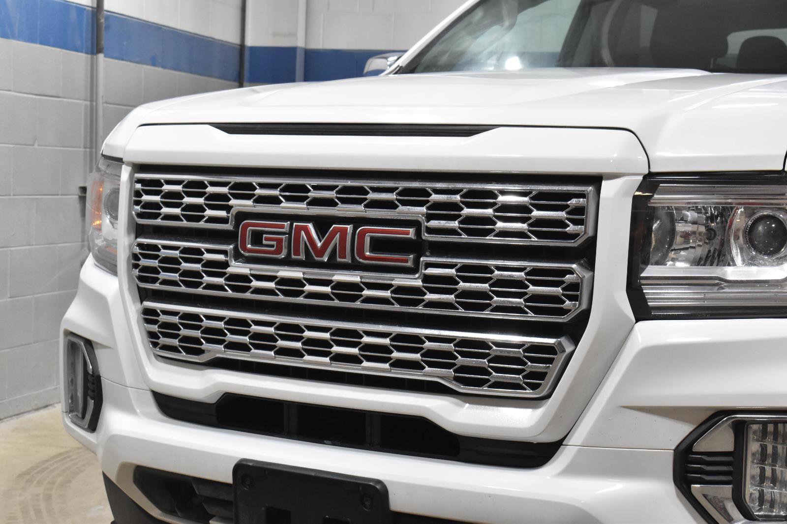 Used 2022 GMC Canyon Denali image 33