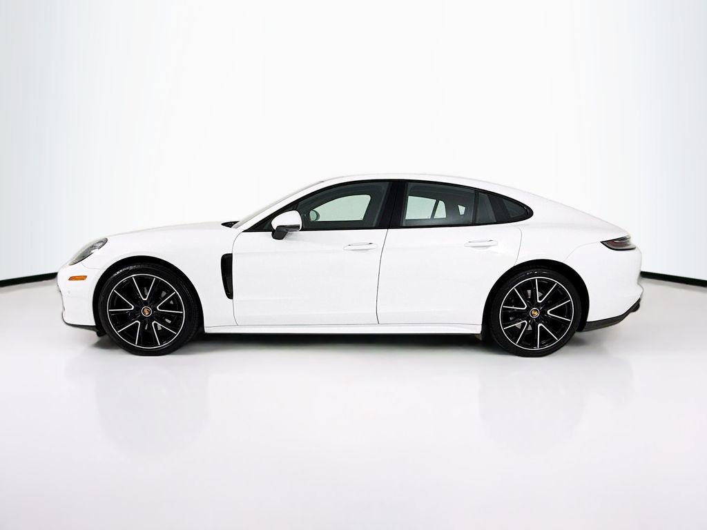 Certified 2022 Porsche Panamera 4 Platinum Edition AWD/4WD image 2