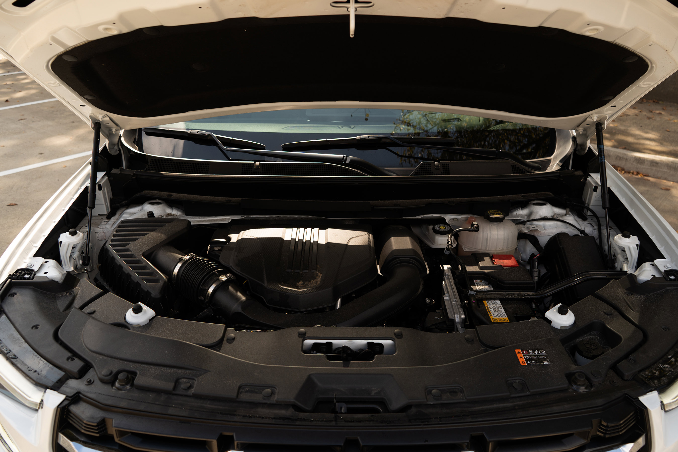 Used 2025 GMC Acadia Elevation image 43