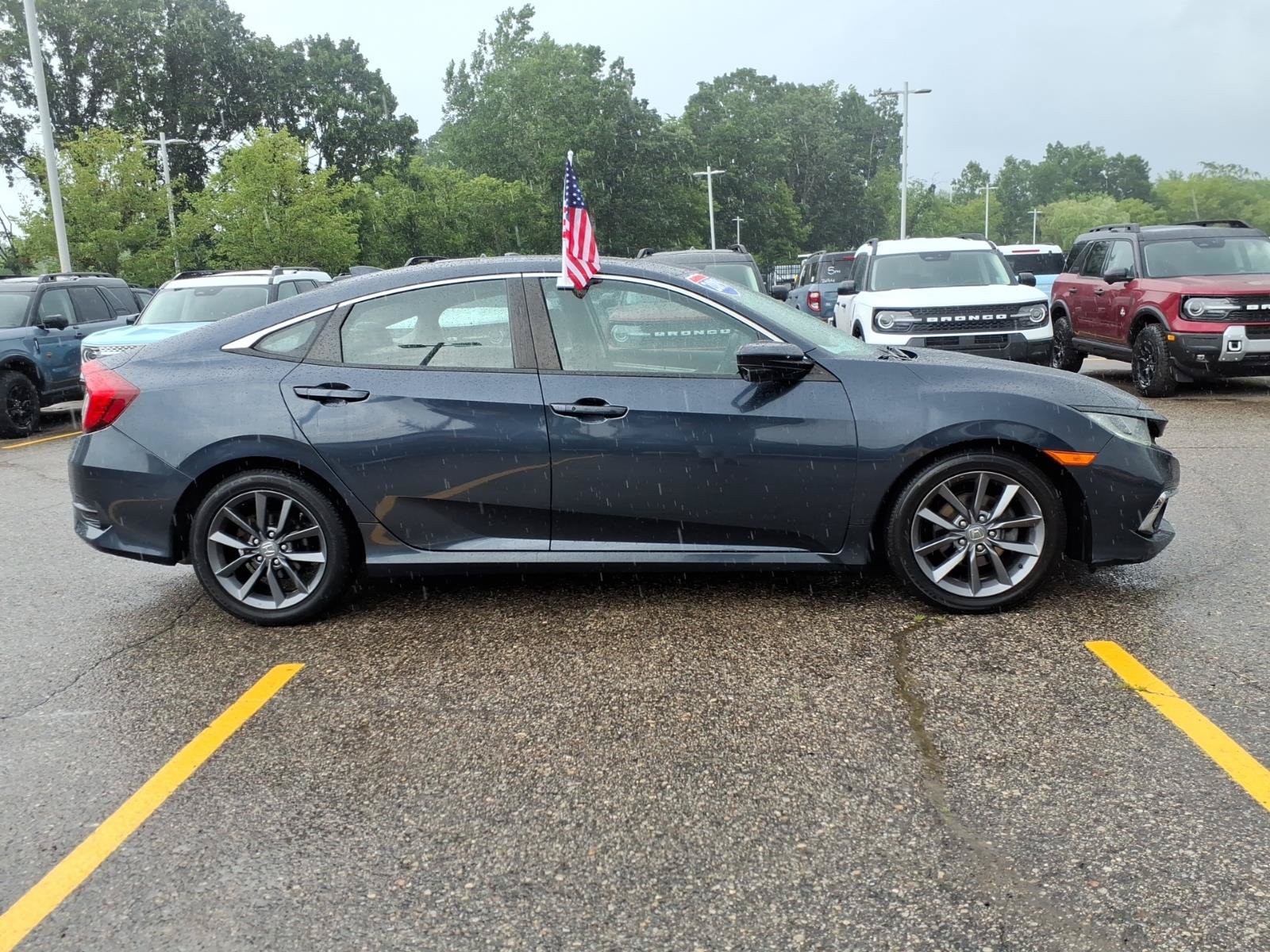 Used 2019 Honda Civic EX image 9