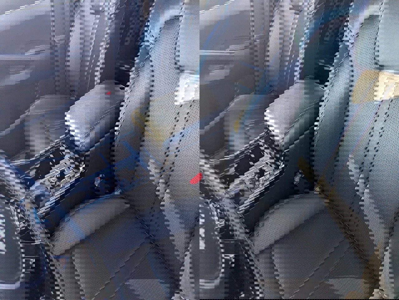 Used 2024 Kia Sorento S image 20