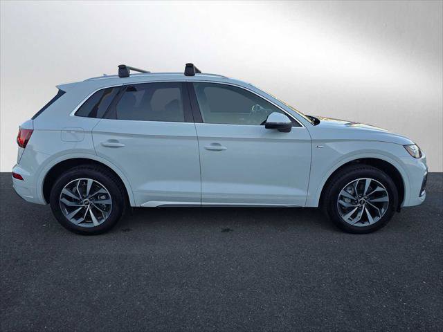 Certified 2025 Audi Q5 2.0T Premium Plus w/ Premium Plus Package image 2
