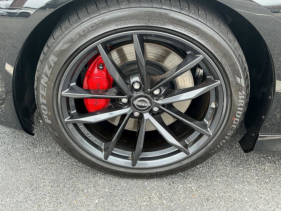 Certified 2024 Nissan Z Performance w/ Floor Mat Package image 7