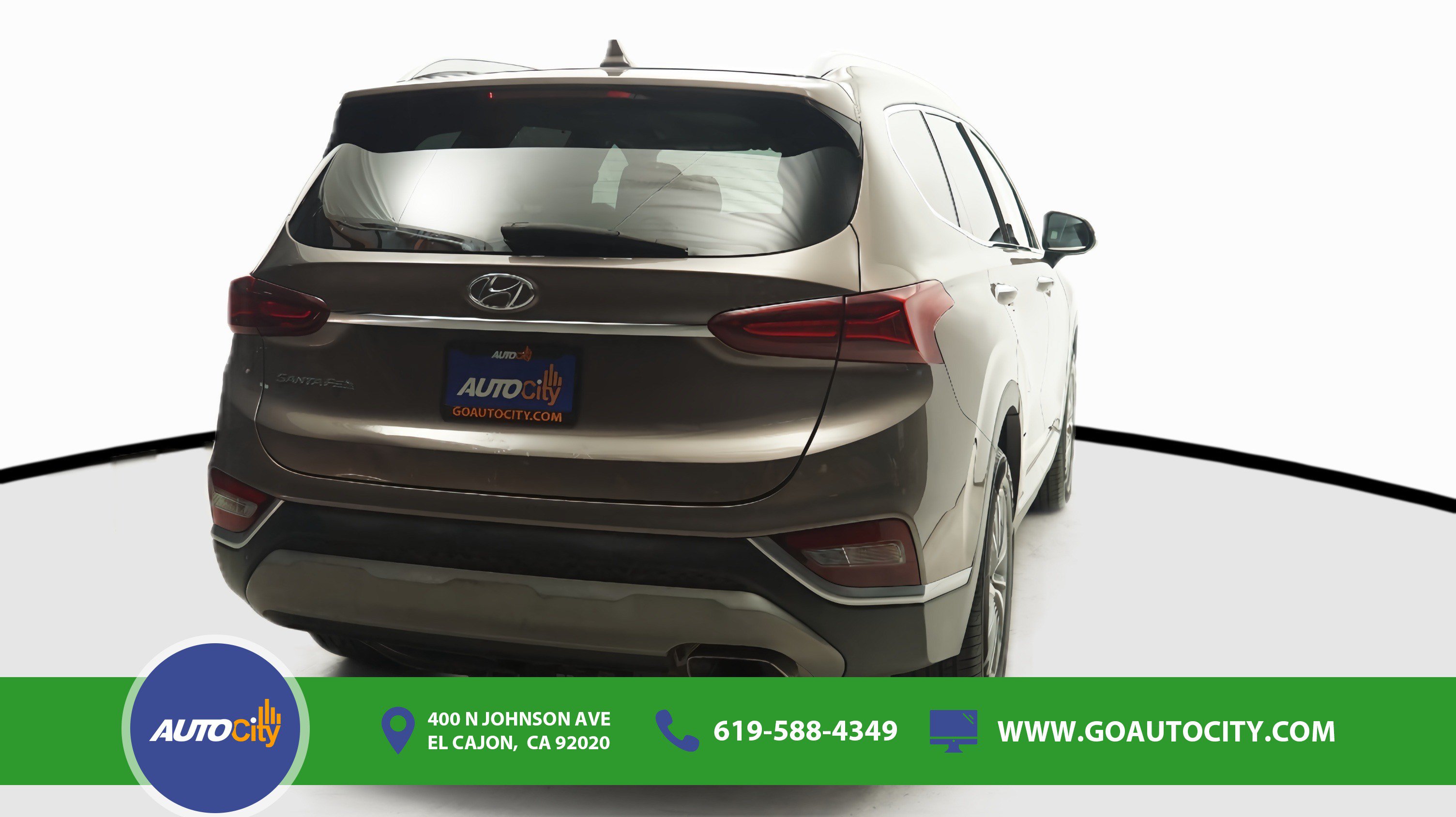 Used 2020 Hyundai Santa Fe SEL w/ Convenience + Premium Package FWD image 10