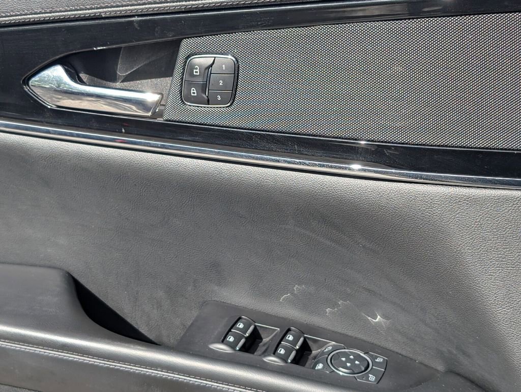 Certified 2023 Lincoln Nautilus Reserve w/ Monochromatic Package image 29