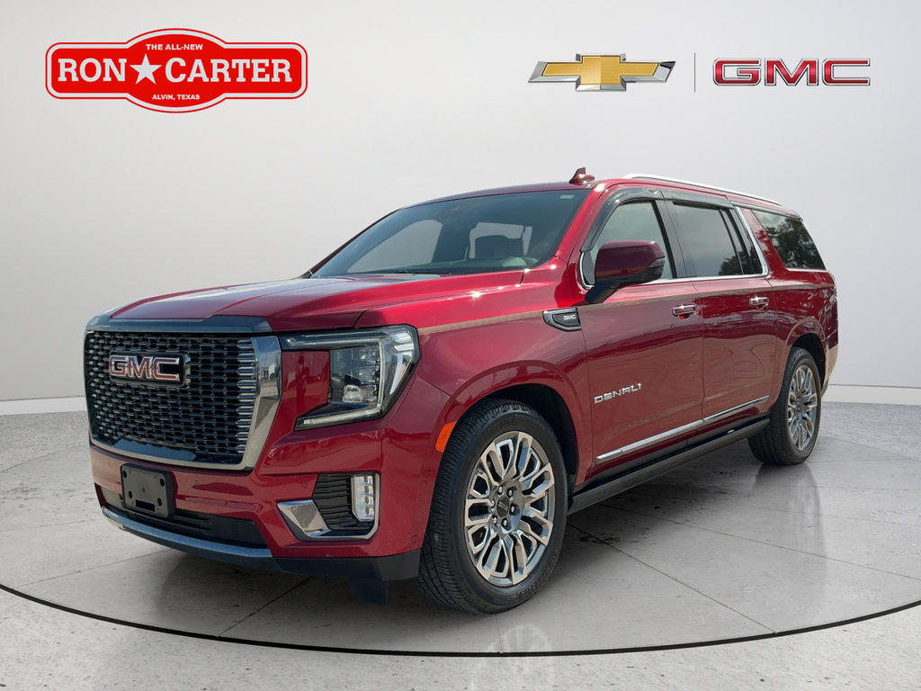 Used 2023 GMC Yukon XL Denali Ultimate AWD/4WD image 2