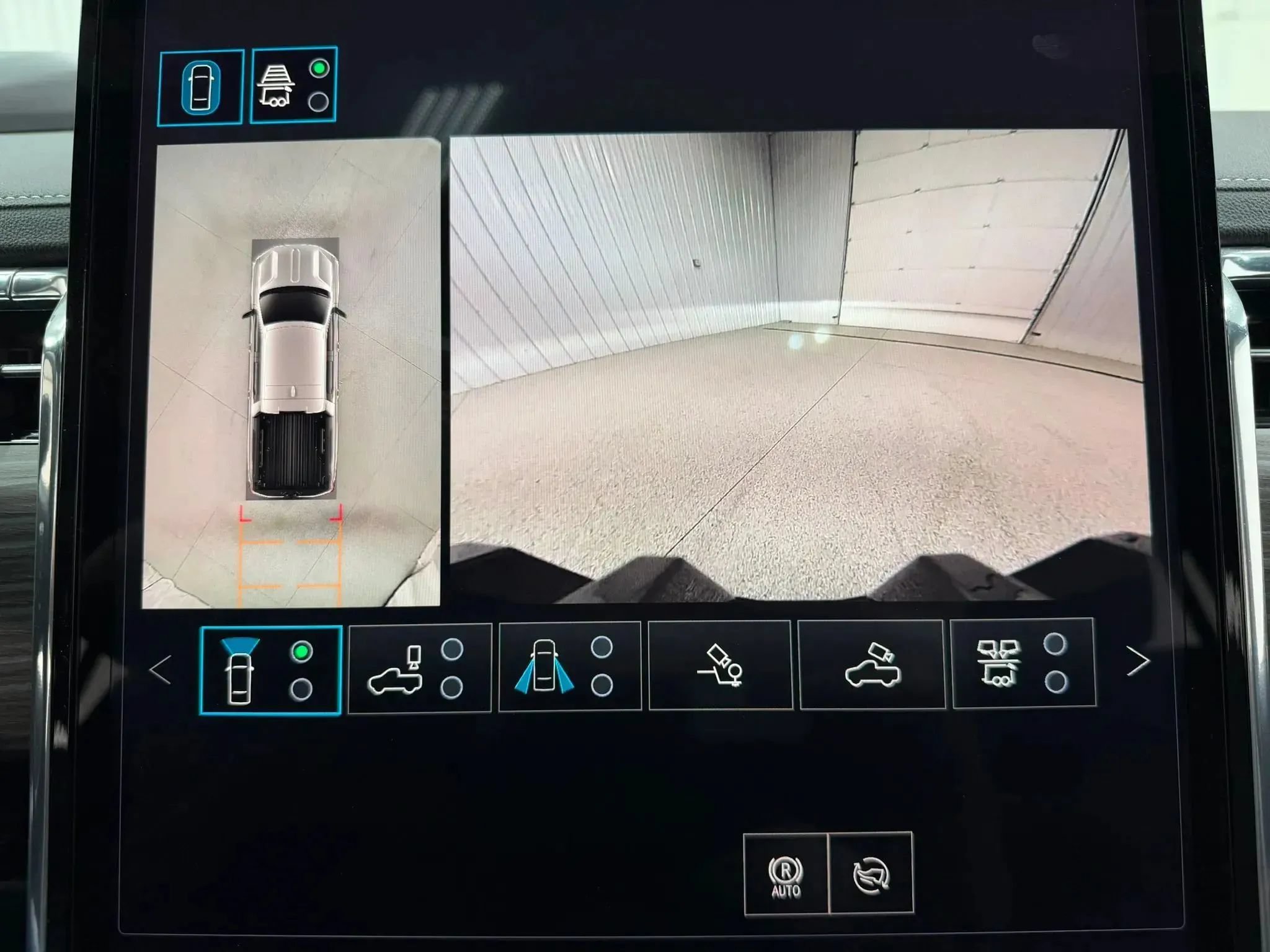 Used 2026 GMC Sierra EV Denali AWD/4WD image 24