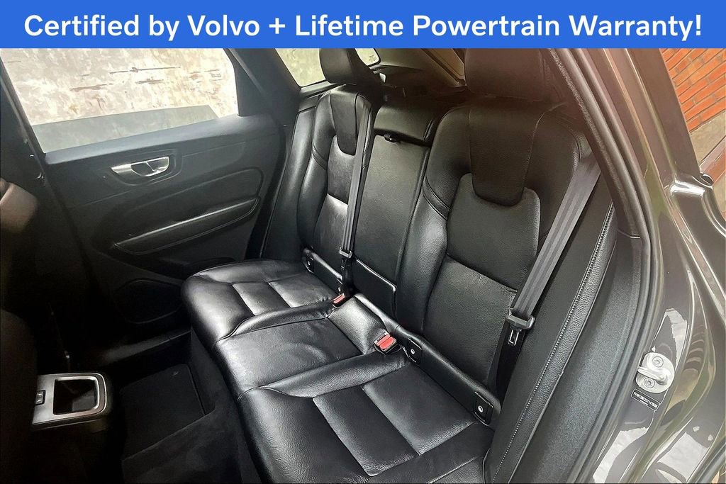 Used 2025 Volvo XC60 B5 Plus image 34