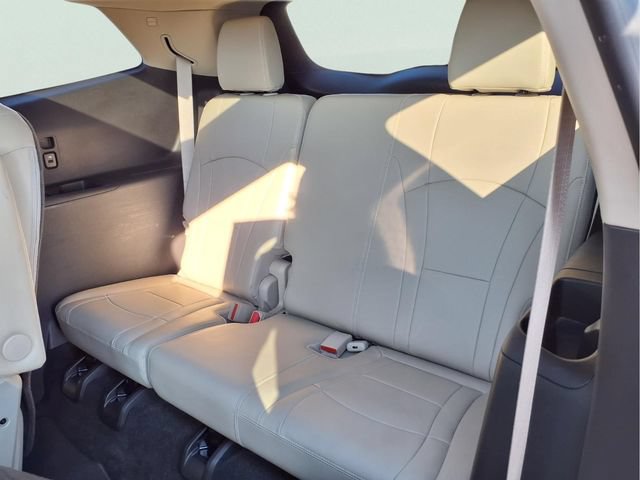 Certified 2018 Buick Enclave Premium w/ Experience Buick Package FWD image 23