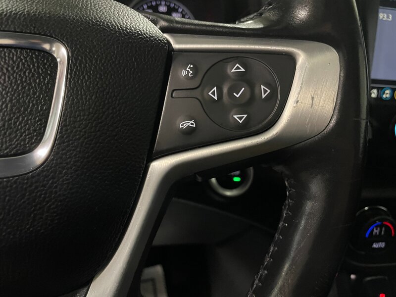 Used 2019 GMC Terrain SLT w/ Preferred Package image 11